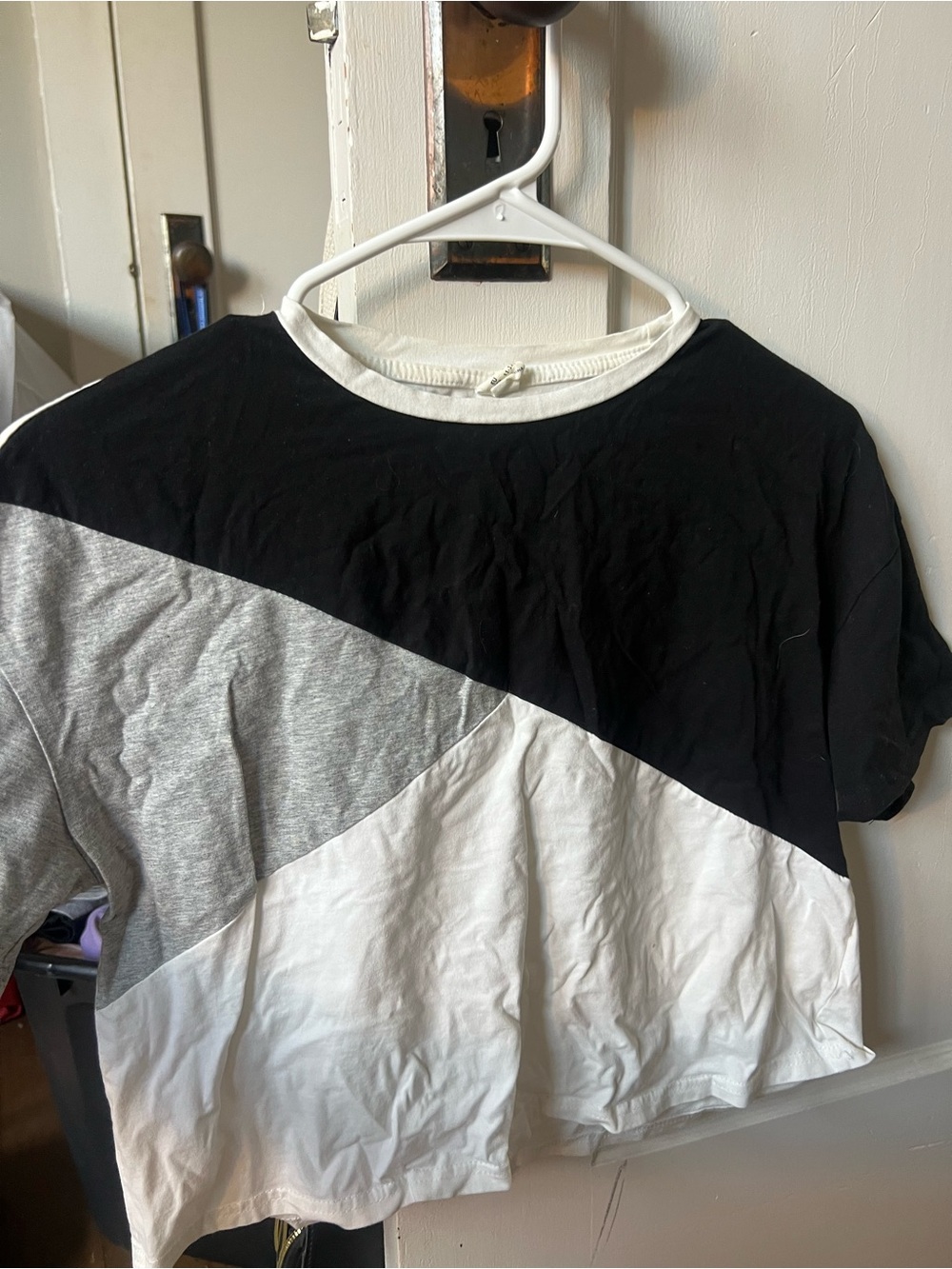 SHEIN White Ribbed Crop Cami color block